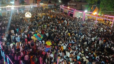 भैयाजी वैद्य काली का घर-घर रंगोली डालकर द्वार पर हुआ स्वागत