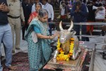 PM Modi wife Jashodaben reached Mahakal Temple Ujjain