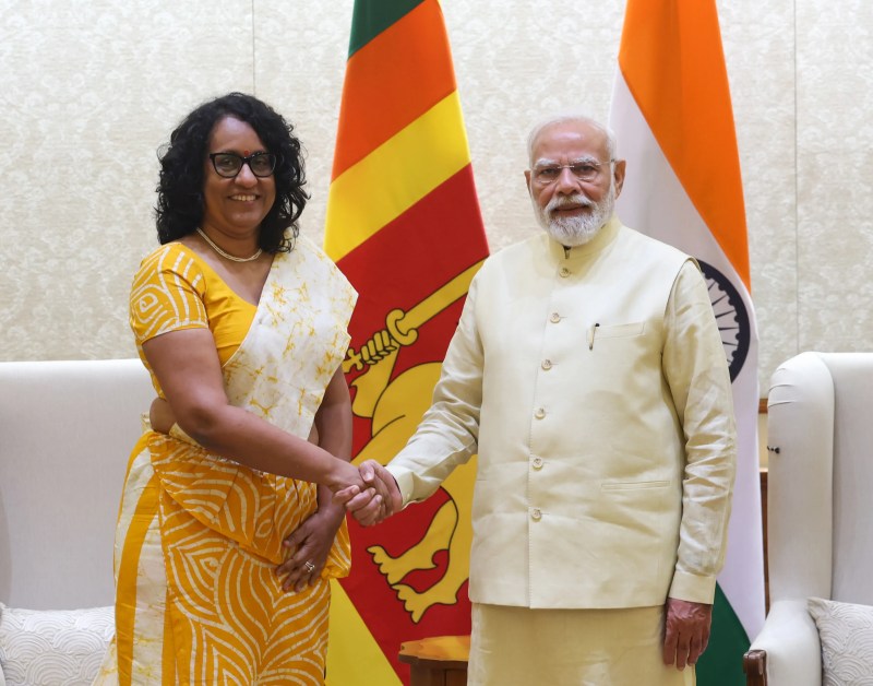 Indian Prime Minister Narendra Modi with Sri Lankan PM Harini Amarasuriya