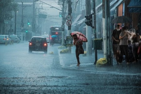 IMD issues Heavy Rain Alert for next 72 hours