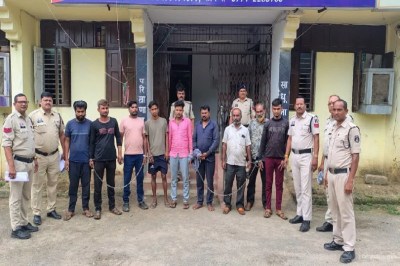 Raipur News: पेट्रोल-डीजल चुराने वालों के अड्डों पर छापा, 9 आरोपी गिरफ्तार सरगना हुआ फरार