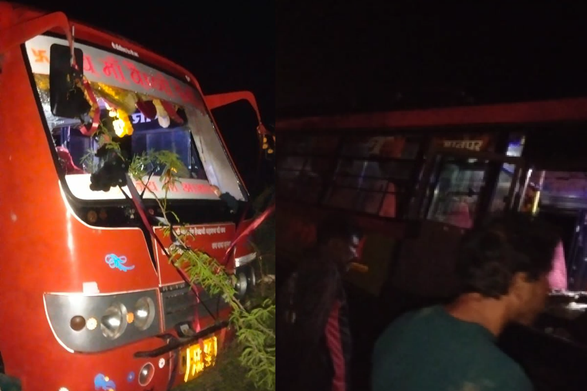 Stone pelting on bus driver injured badly dhar mp news