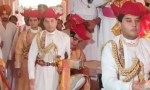 Jyotiraditya Scindia lavishes gold leaf on his chieftains on Dussehra