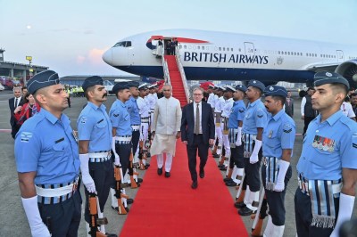 Keir Starmer arrives in India
