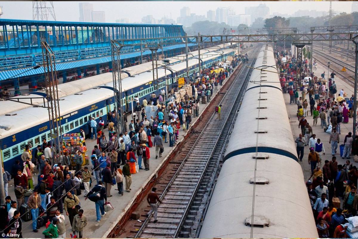 Indian Railway: रेल यात्रियों को बड़ा झटका, भगत की कोठी समेत 6 ट्रेनों के बदले रूट, रेलवे ने जारी की लिस्ट