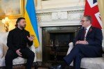Volodymyr Zelenskyy with Keir Starmer