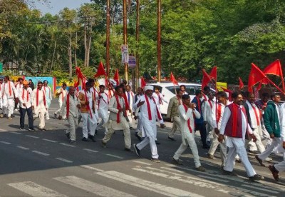 सर अभी खबरा प्राप्त नहीं हुई है।