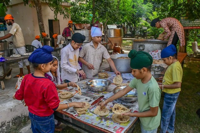 Gurunanak jayanti on jaipur