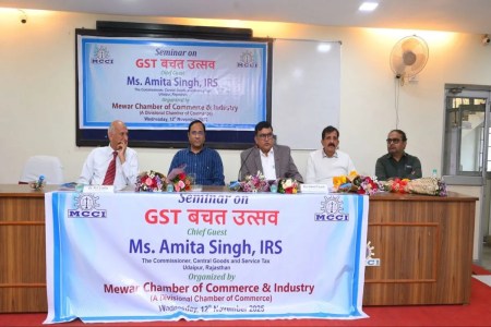 Discussion on issues of reverse charge, input tax credit and refund