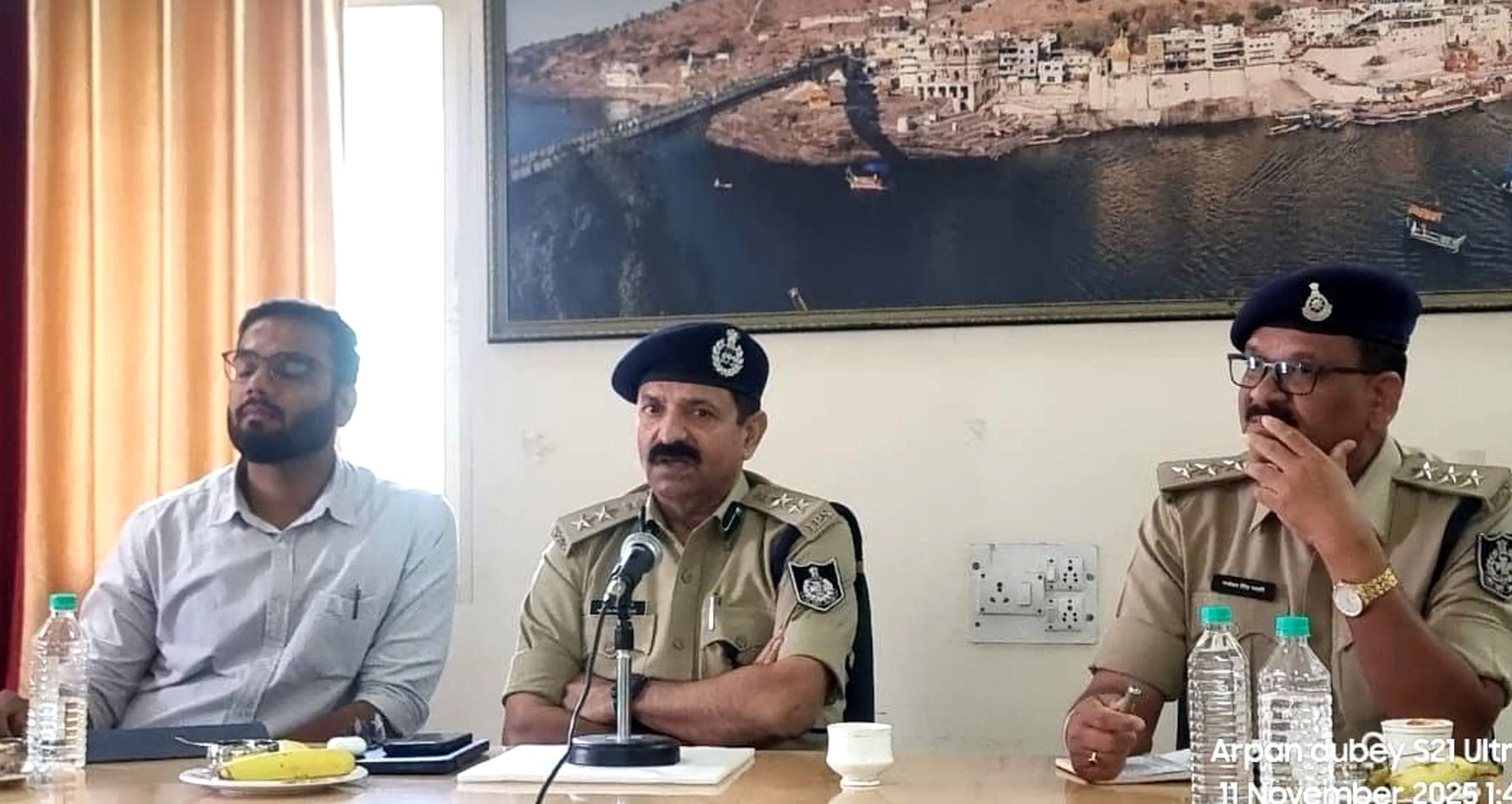 दिल्ली में ब्लास्ट के बाद ज्योर्तिलिंग ओंकारेश्वर सुरक्षा व्यवस्था बढ़ाई