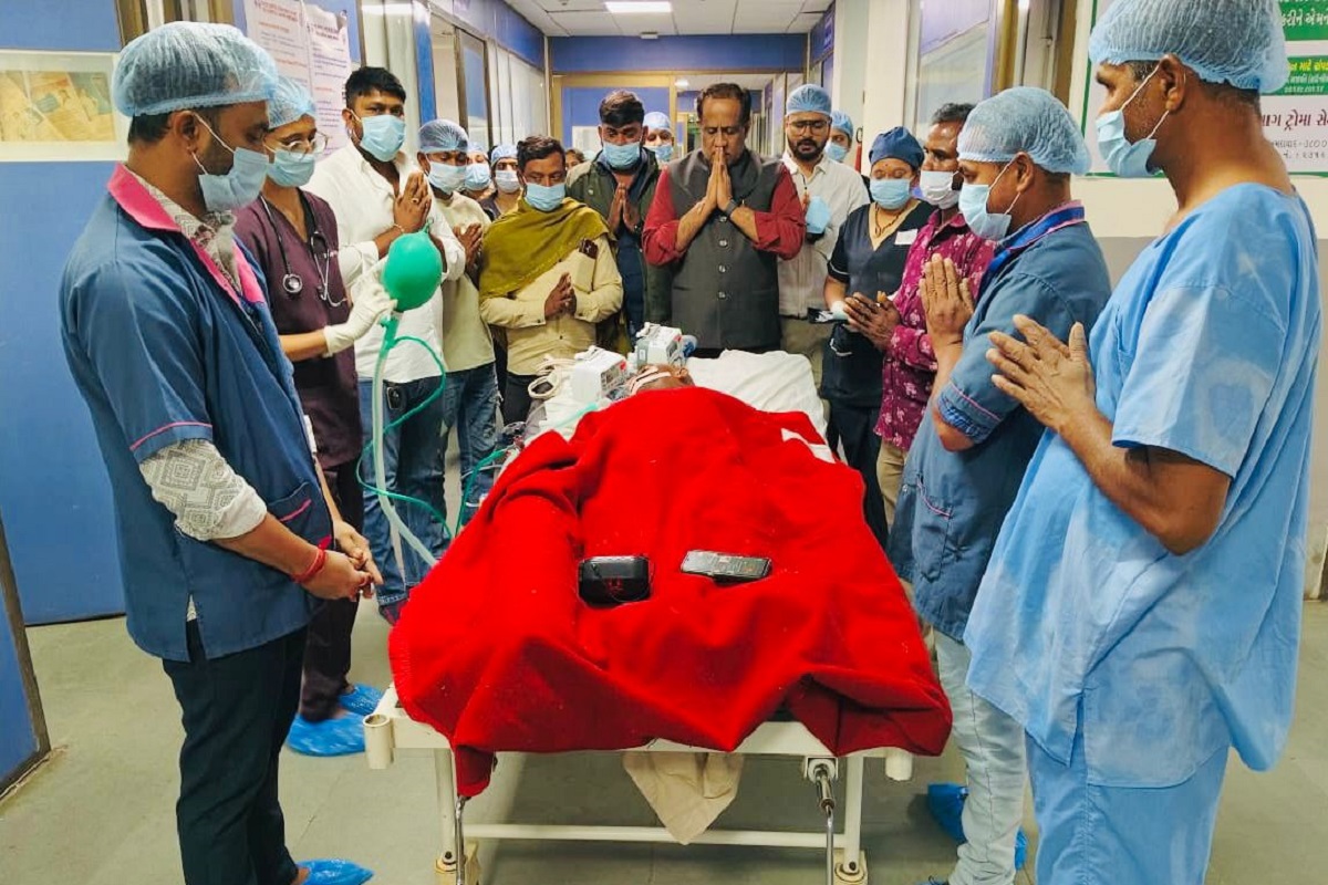Ahmedabad : सिविल अस्पताल में एक ही दिन में दो ब्रेनडेड मरीजों के अंगदान से छह लोगों को मिला जीवनदान