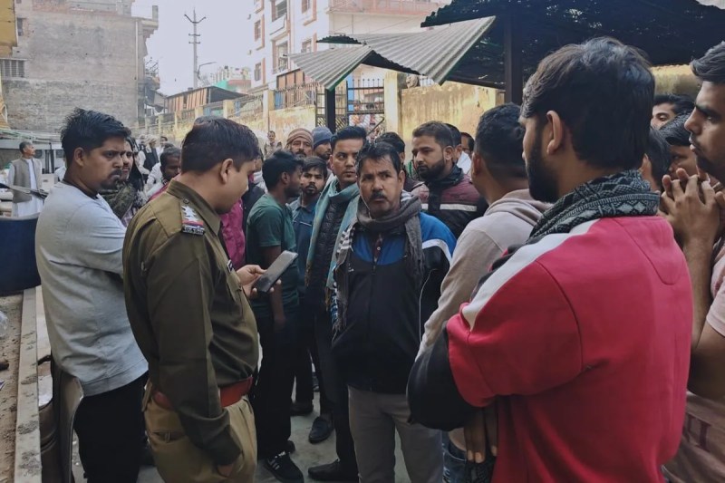 गुपचुप दाह-संस्कार की तैयारी, मुक्तिधाम पहुंची पुलिस Preparations for the cremation were underway secretly, and the police arrived at the crematorium