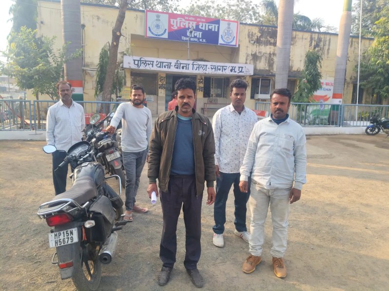 Money and silver stolen from a family from Indore who had come to see a girl for marriage.