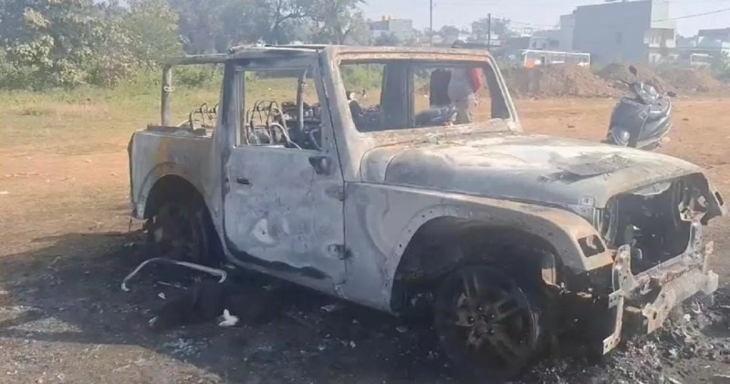 शॉर्ट सर्किट से लगी आग का दावा, पुलिस जांच जारी