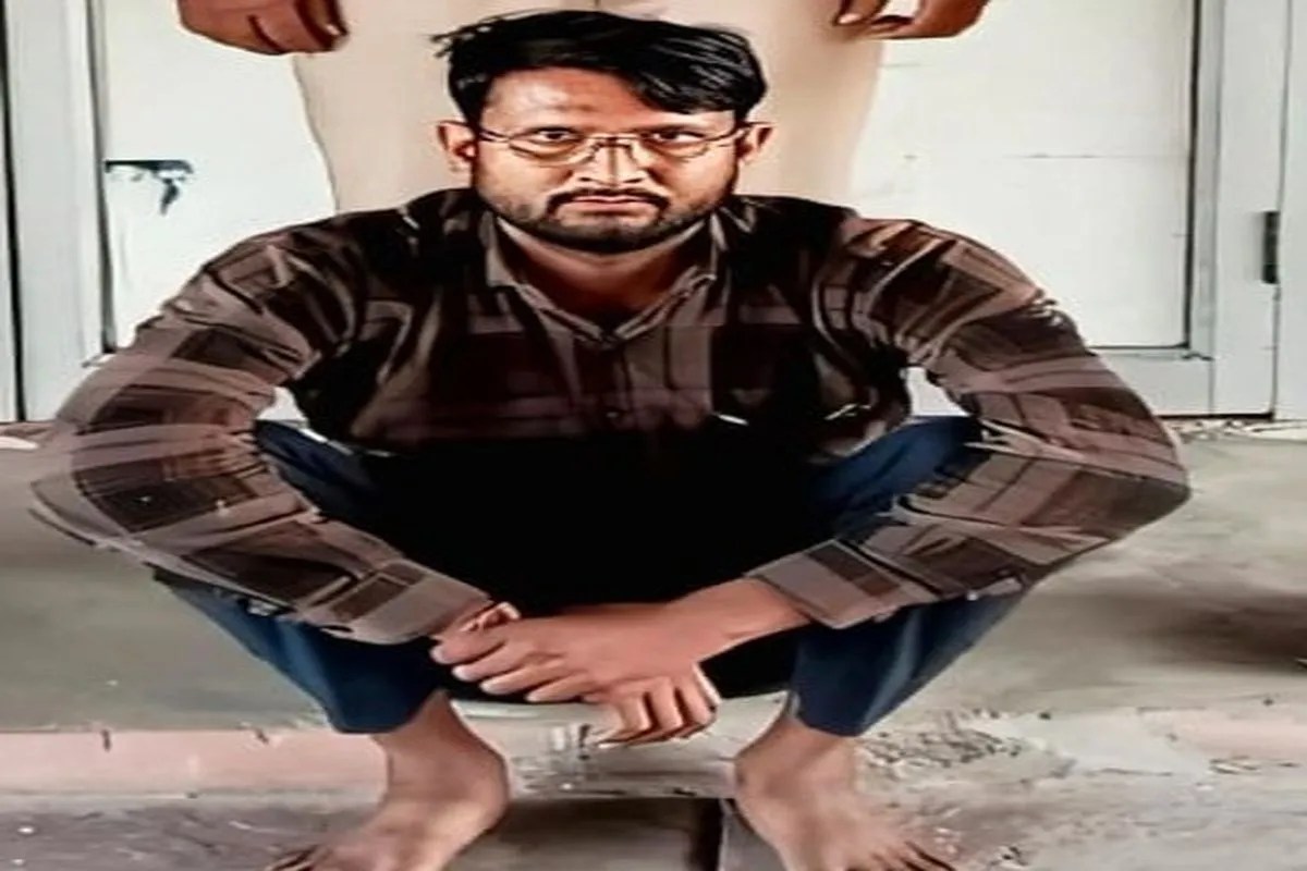 डीएलएड में प्रवेश दिलाने के नाम पर ठगी करने वाला गिरफ़्तार