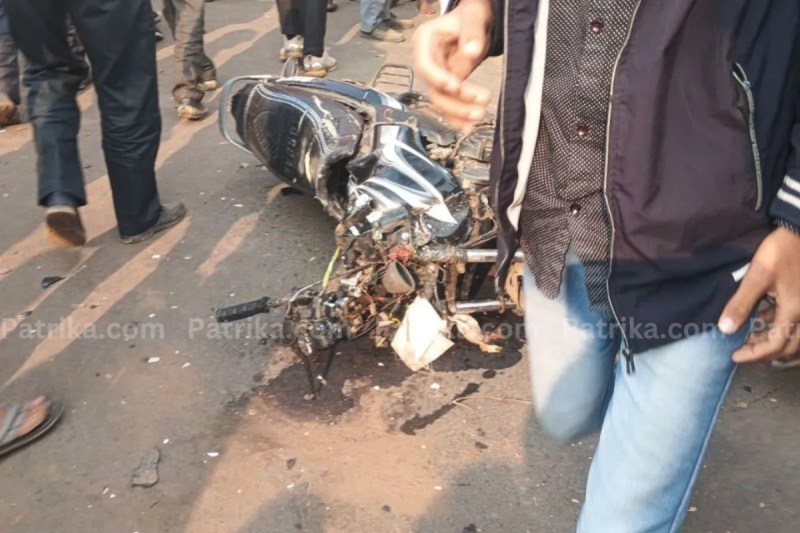 sagar road accident four teenagers killed of same family mp news
