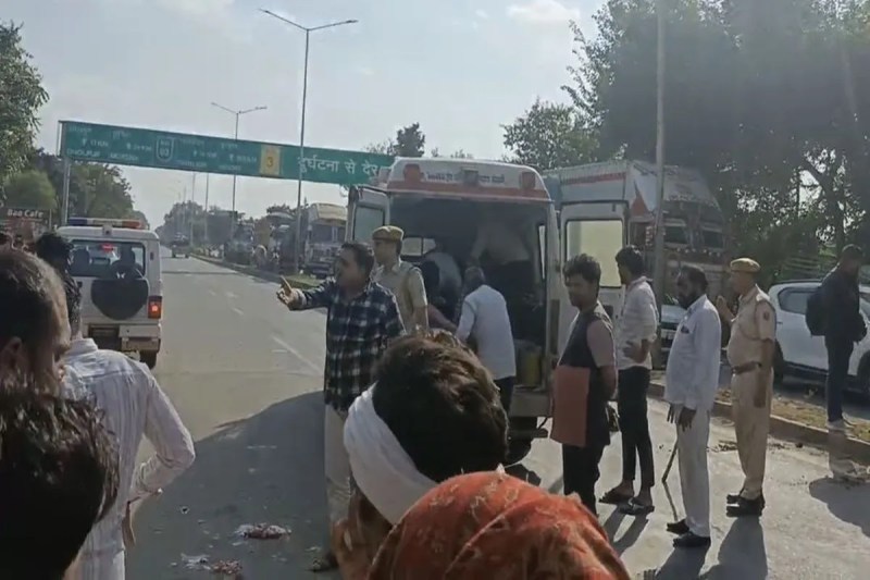 रफ्तार का कहर: डंपर ने 2 वषीय बालिका समेत 3 को रौंदा, मौत The havoc of speed: A dumper crushed three people, including a 2-year-old girl, to death
