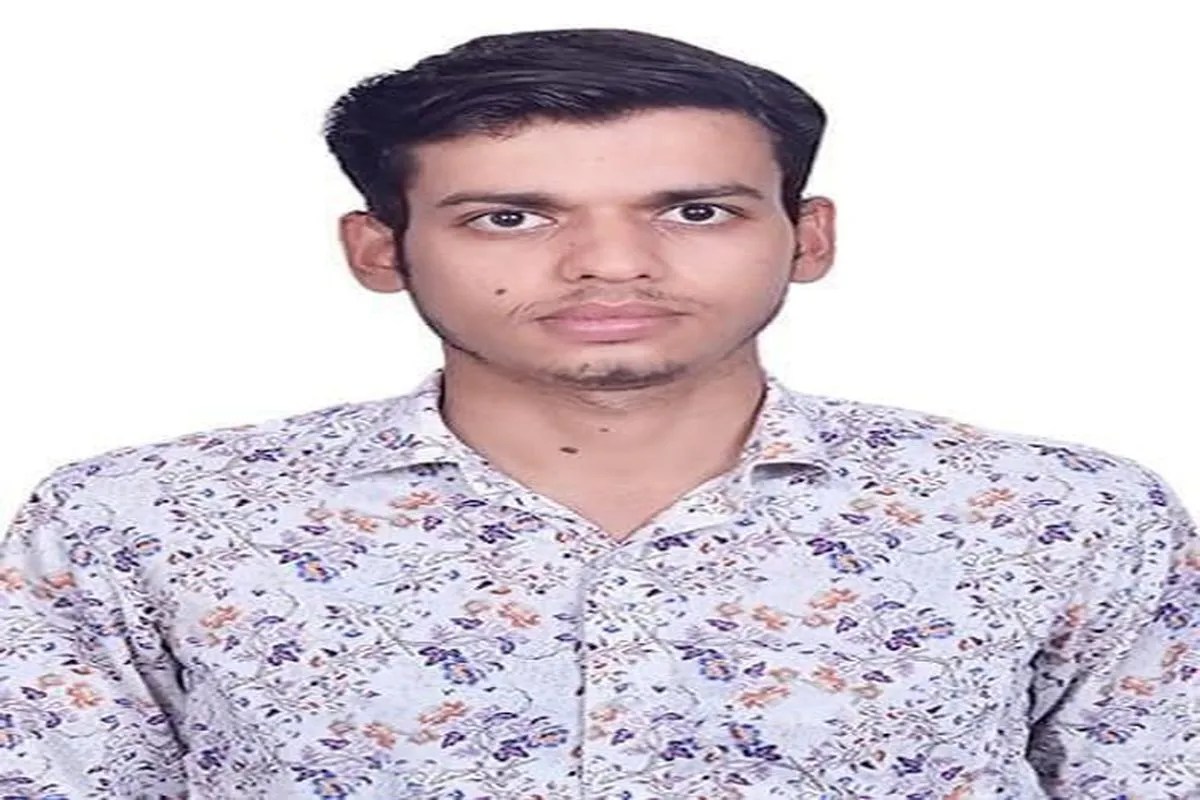 शादी के 15 दिन बाद ट्रेन की चपेट में आने युवक की मौत 15 days after marriage, a young man died after being hit by a train.