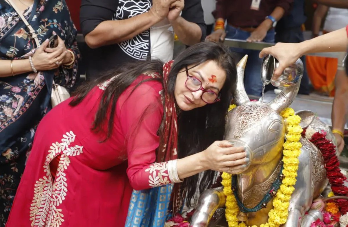 Actress Jayaprada prayed to Mahakal for Dharmendra's good health