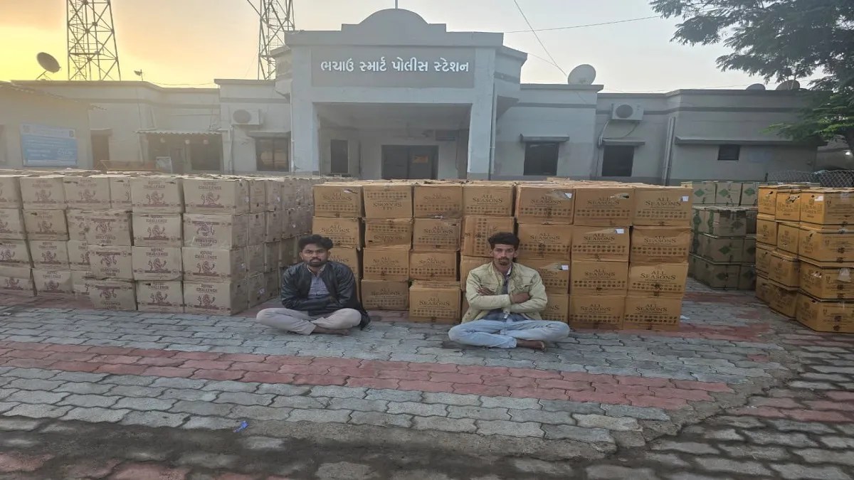 Video News: कच्छ: भचाऊ से 1.85 करोड़ की शराब भरा टैंकर पकड़ा