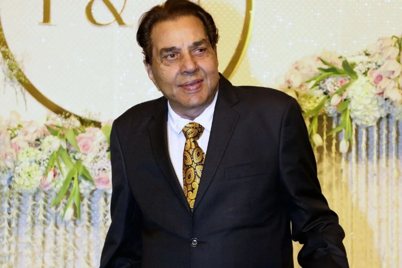 Bollywood-actor-Dharmendra