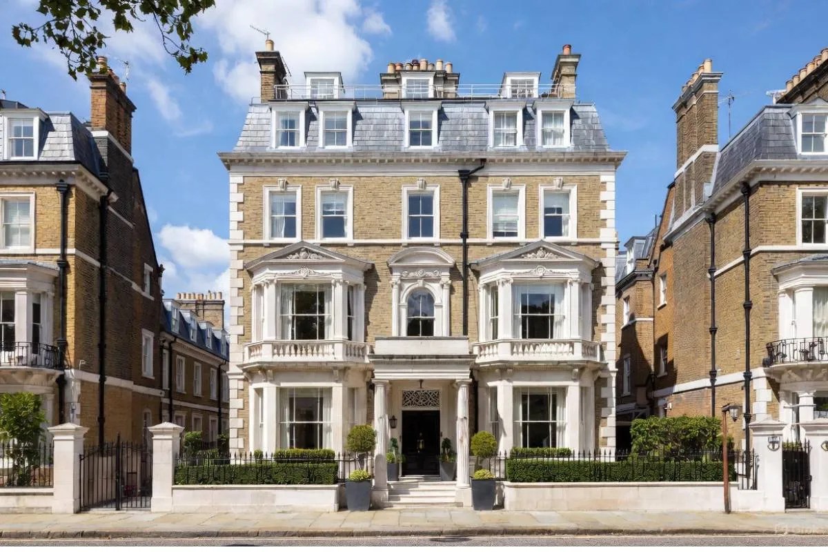 Chelsea townhouse inheritance dispute