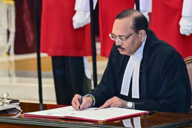 Supreme Court Chief Justice Surya Kant first hearing shocks lawyer in Delhi