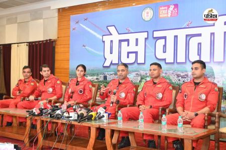 आसमान में वायुसेना के फाइटर जेट बनाएंगे तिरंगा(photo-patrika)