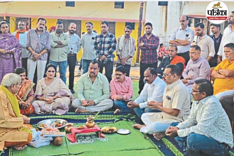 भूमिपूजन (फोटो सोर्स- पत्रिका)