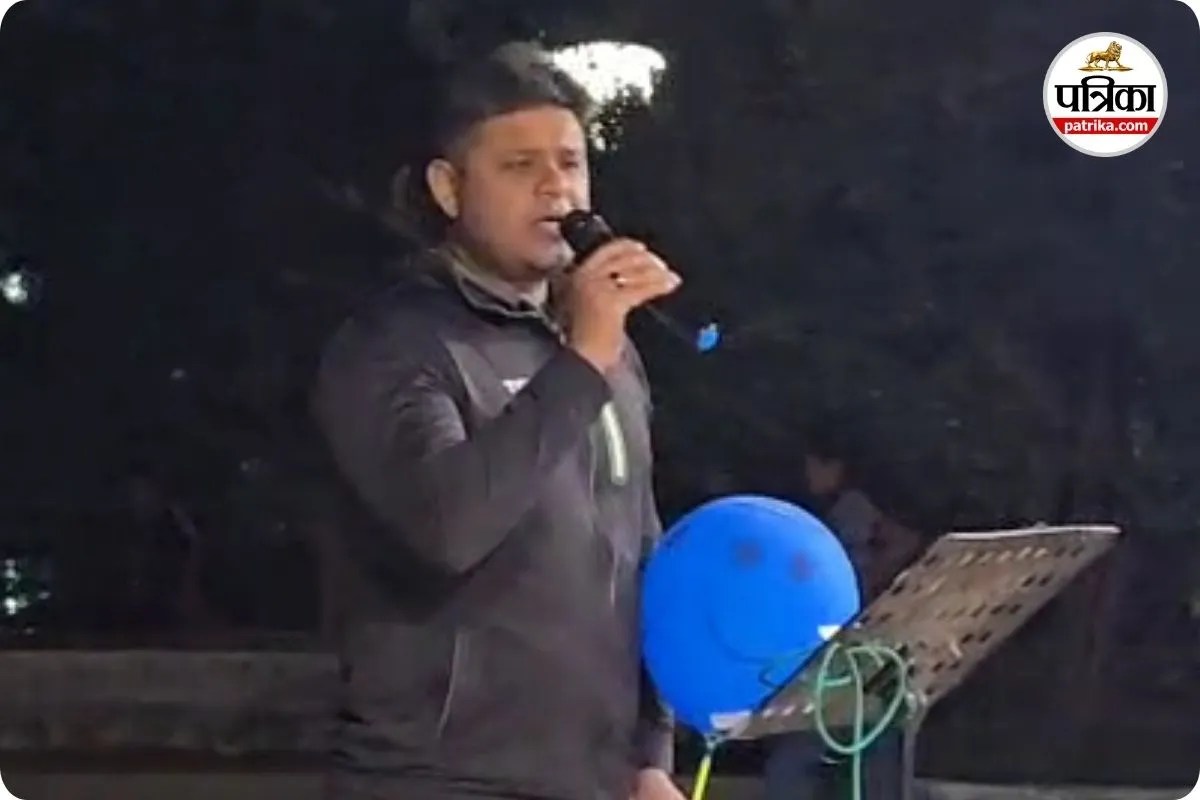 बस्तर के SP ने ‘रिमझिम गिरे सावन’ पर मचाया धमाल, गाने का Video सोशल मीडिया पर जमकर हो रहा वायरल