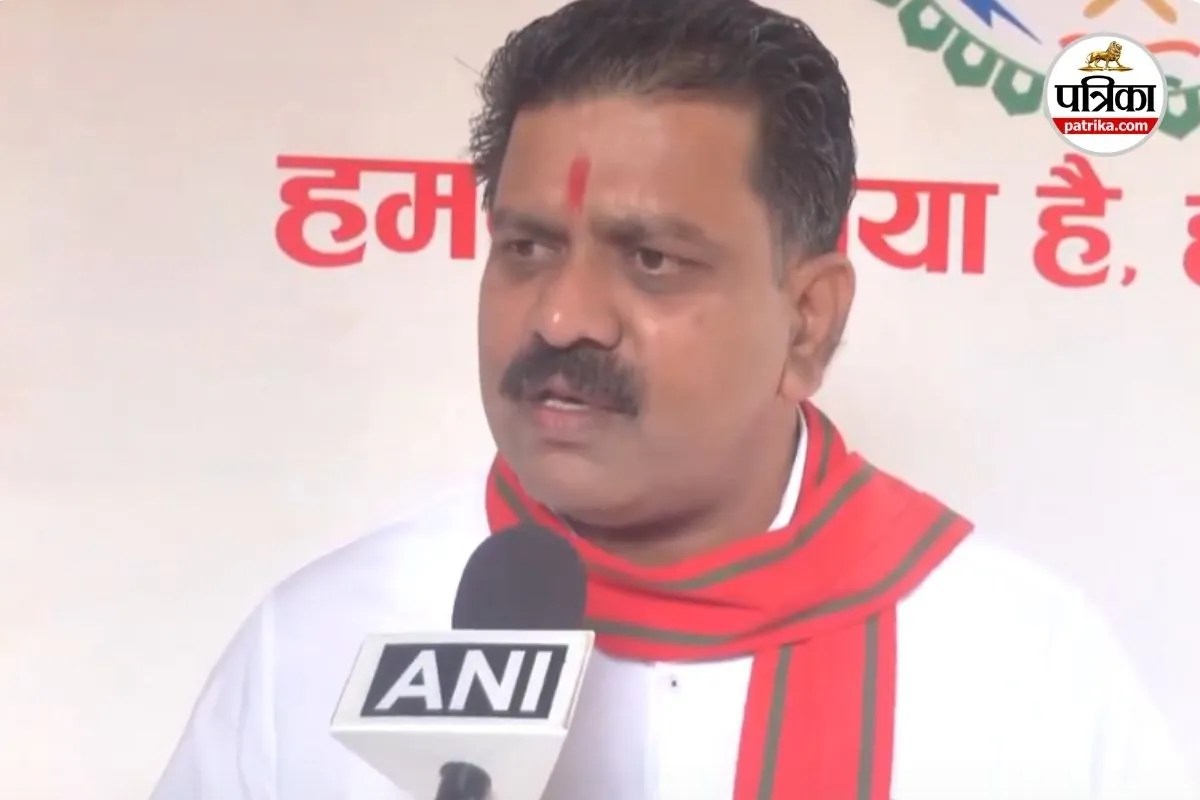 कांग्रेस सांसद के आरोपों पर डिप्टी CM शर्मा का जवाब, बोले- घुसपैठियों के नाम हटें, भारतीयों के नहीं