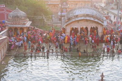 जयपुर में सिद्धि, भद्रावास योग सहित अन्य योग संयोगों में कार्तिक शुक्ल पूर्णिमा आज देव दिवाली के रूप में मनाई जा रही है।