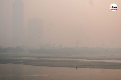 दिल्ली में हवा हुई और जहरीली