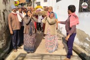 Rajasthan Dungarpur Breaking traditional stereotypes daughters set an example mother bier shouldering and lighting funeral pyre