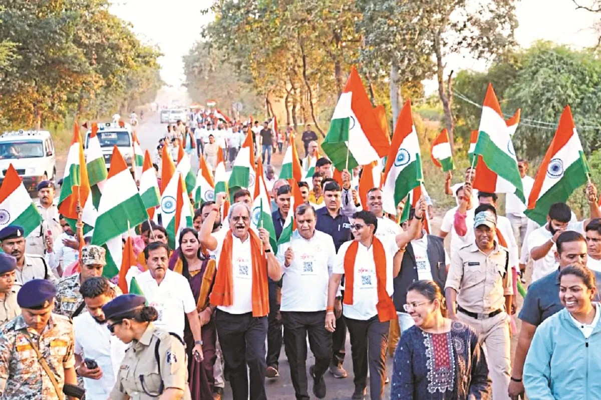 सांसद-मंत्री की अगुवाई में निकली यूनिटी मार्च पदयात्रा (photo source- Patrika)