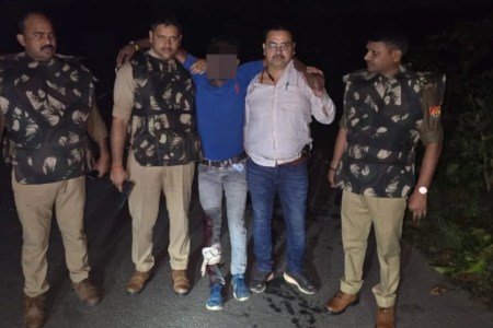 Up news, police encounter