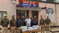 पुलिस की गिरफ्त में आरोपी (फोटो सोर्स- रायबरेली पुलिस)