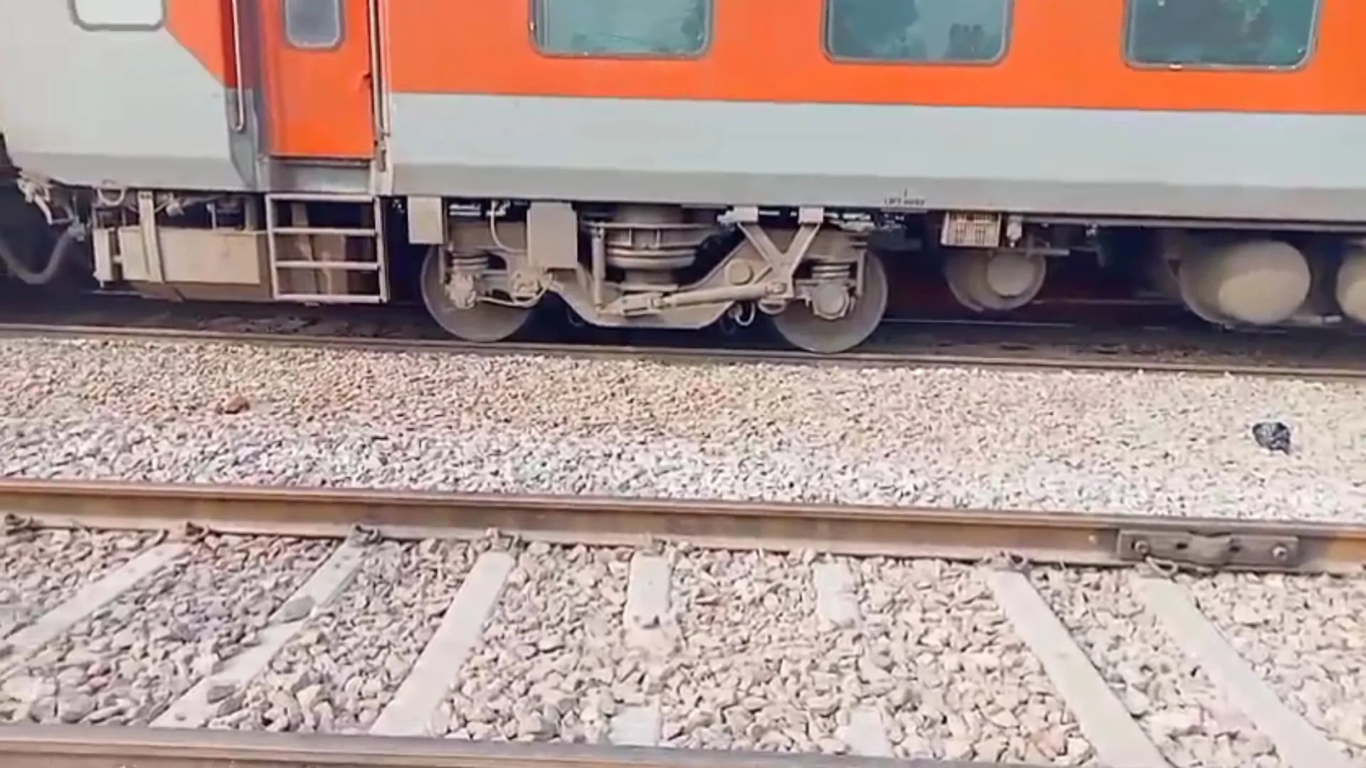 भारतीय रेल (फोटो सोर्स- पत्रिका)