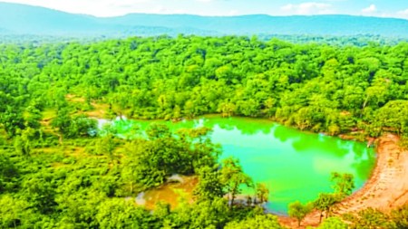 राष्ट्रपति द्रौपदी मुर्मू जल संचयन जन भागीदारी (जेएसजेबी 1.0) के तहत जोन 2 मेें शामिल बालोद जिला को बेस्ट परफॉर्मिंग जिले के रूप में प्रथम स्थान प्राप्त होने पर 2 करोड़ रुपए प्रोत्साहन राशि प्रदान करेंगी।