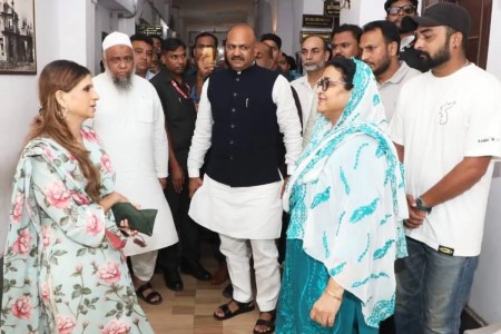 MP news Saba sultan in Bhopal actor saif ali khan sister