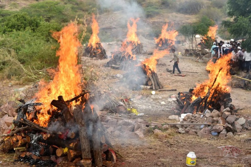 Mini bus trailer accident