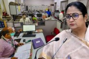 Delhi air pollution New schedule government offices in Delhi CM Rekha Gupta Latest decision