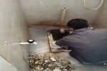 Child birth in toilet
