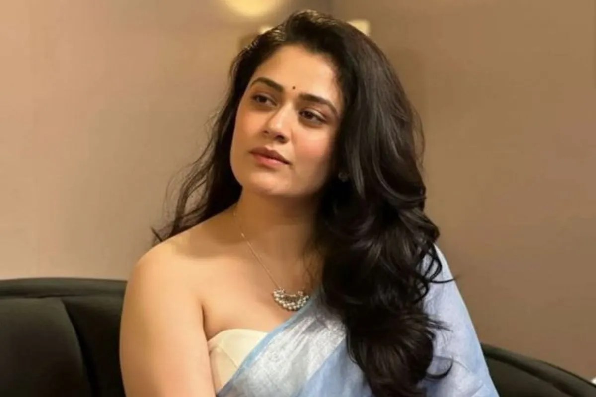 'ऑन-स्क्रीन Kissing लगता है सिर्फ दिखावा...' कैमरे पर रोमांस को लेकर गिरिजा ओक ने कही ये बात