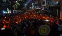 People came out with burning lamps in Ashoknagar on Dev Prabodhini Ekadashi