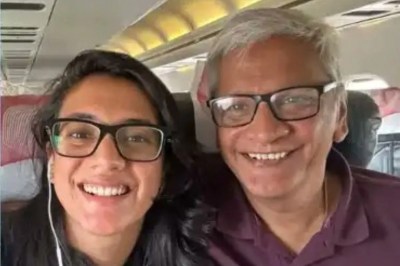 स्मृति मंधाना के पिता श्रीनिवास हॉस्पिटल से डिस्‍चार्ज, पलाश मुच्छल से शादी  को लेकर अभी भी संशय बरकरार