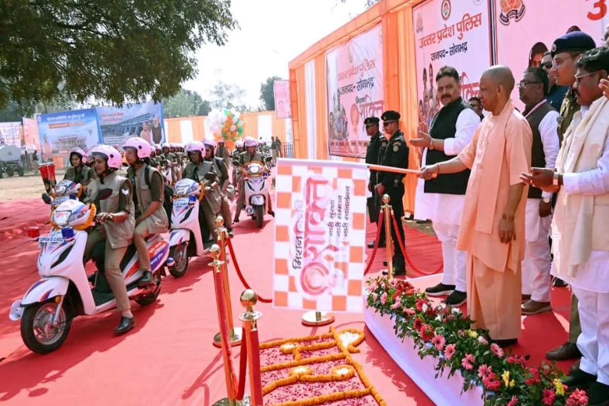 धरती आबा बिरसा मुंडा की 150वीं जयंती पर सोनभद्र को मिला विकास का बड़ा पैकेज (फोटो सोर्स : Information Department )