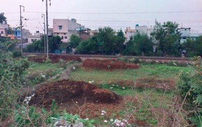 Negligence: Cowdung cakes are being dried near the railway track behind Excellence School, posing a fire hazard.