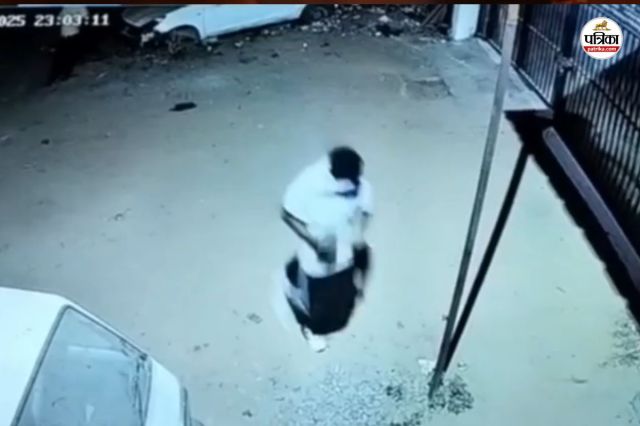 Vehicle workshop fire in Jhunjhunu