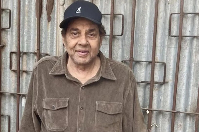 Veteran Actor Dharmendra In ICU